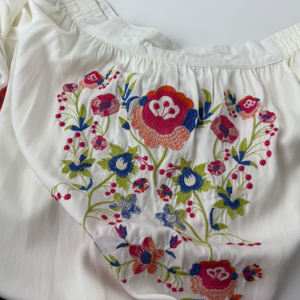 Umgee Women White Floral Embroidered Off The Shoulder Top Size M NWT Boho - Picture 9 of 15